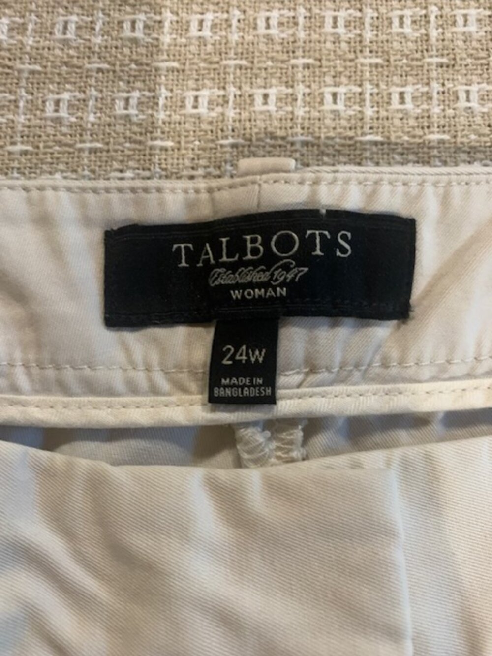 Talbots-Color Stone- Size 24-Shorts - Picture 4 of 4